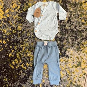 NWT Rabbit + Bear outfit 3-6 months